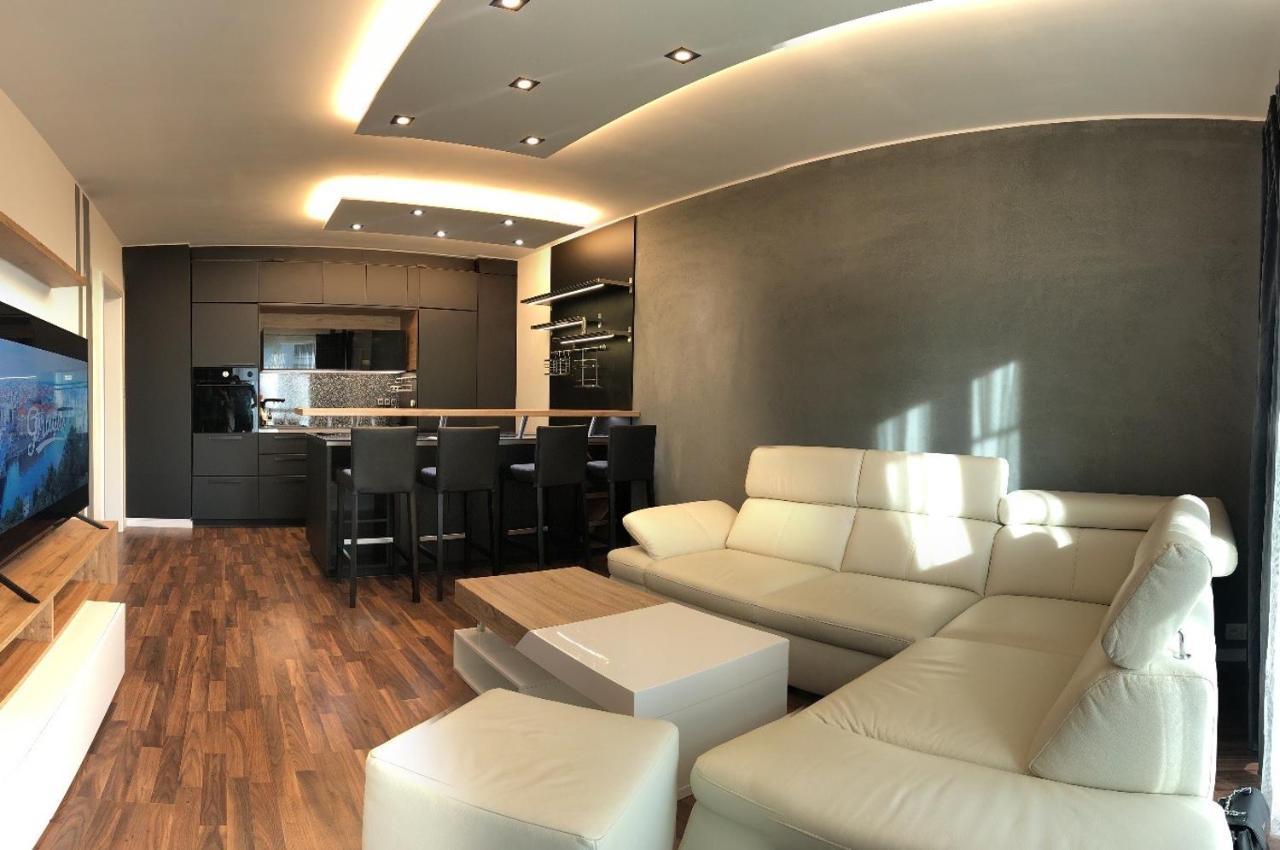 Krejcarek Garden Apartment 布拉格 外观 照片